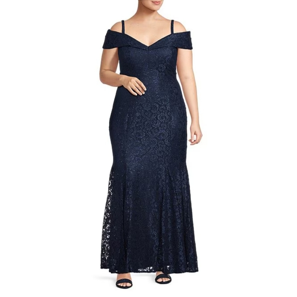 Women's clothing(324)